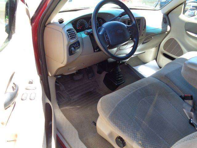 2000 Ford F-150 2dr XLT 4WD Standard Cab LB